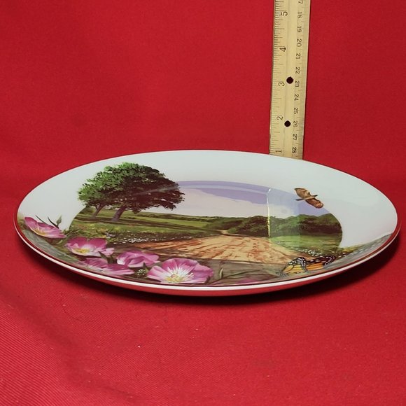 VTG Decorative Plate Royal Windsor Buttercup Wildflowers of the South Gold Trim - Picture 11 of 12